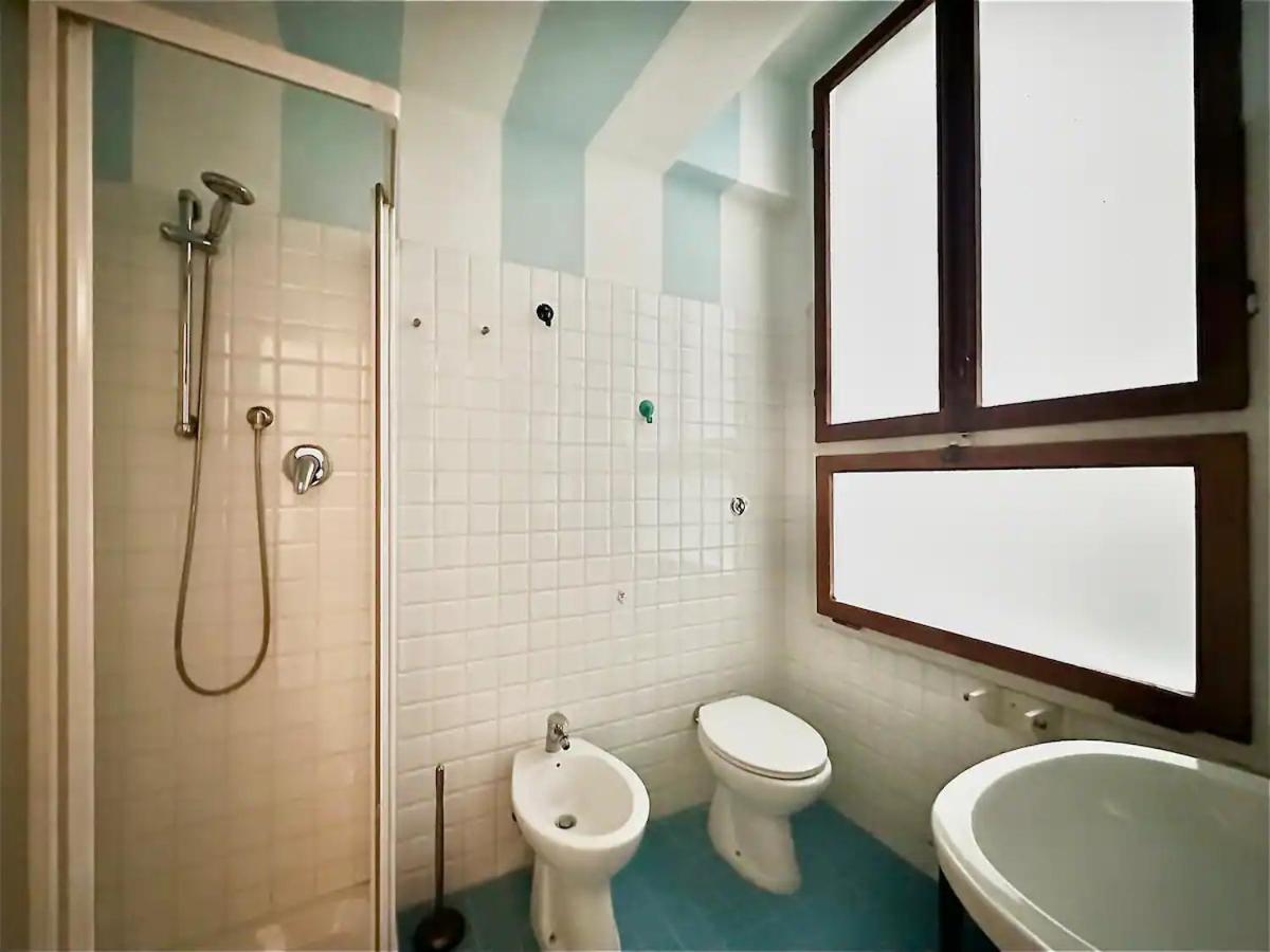 Raffaelli Rooms Travel Florence Close San Frediano Exterior photo