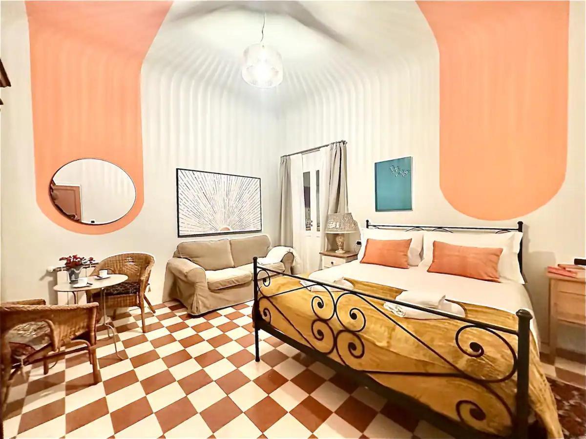 Raffaelli Rooms Travel Florence Close San Frediano Exterior photo